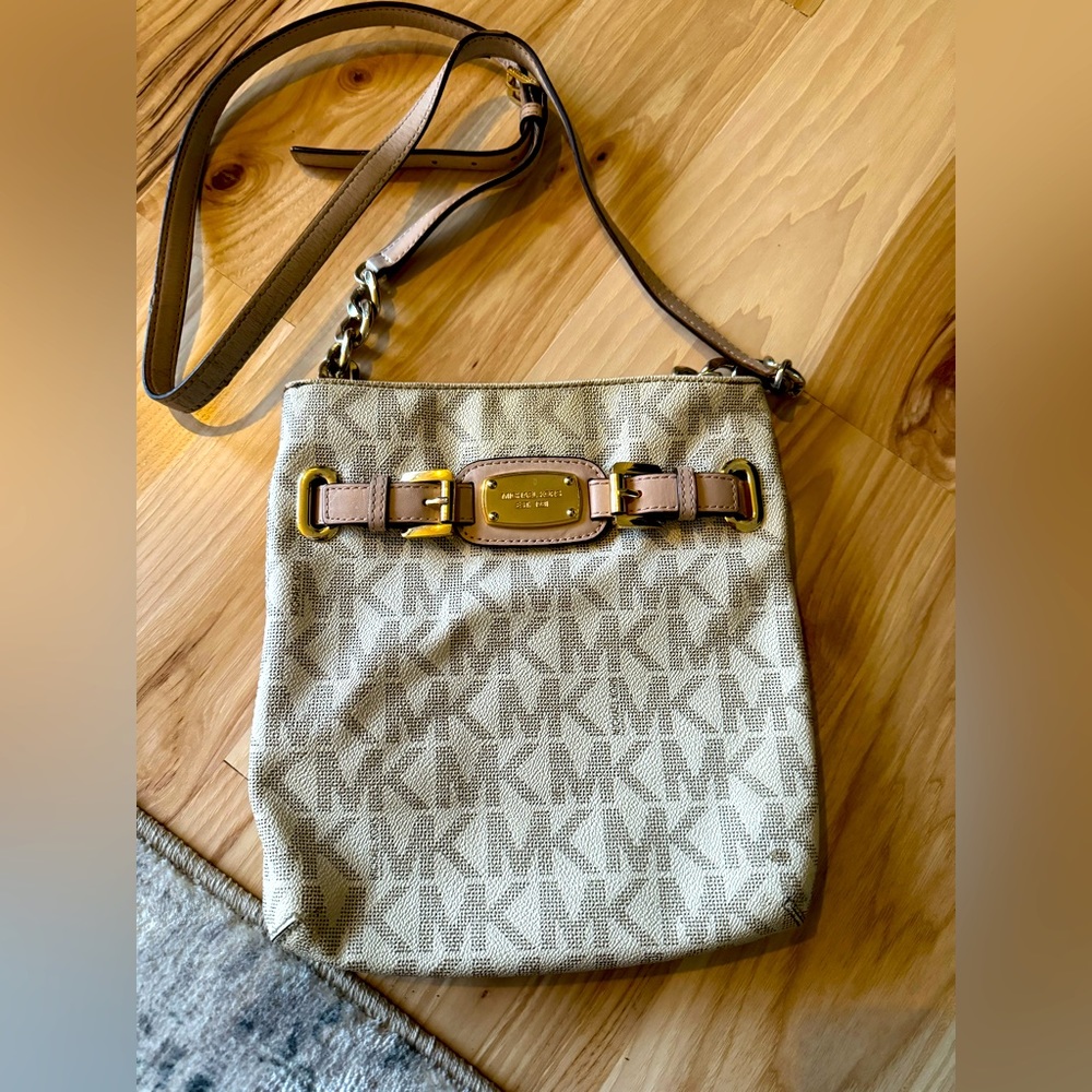Michael Kors Crossbody Purse